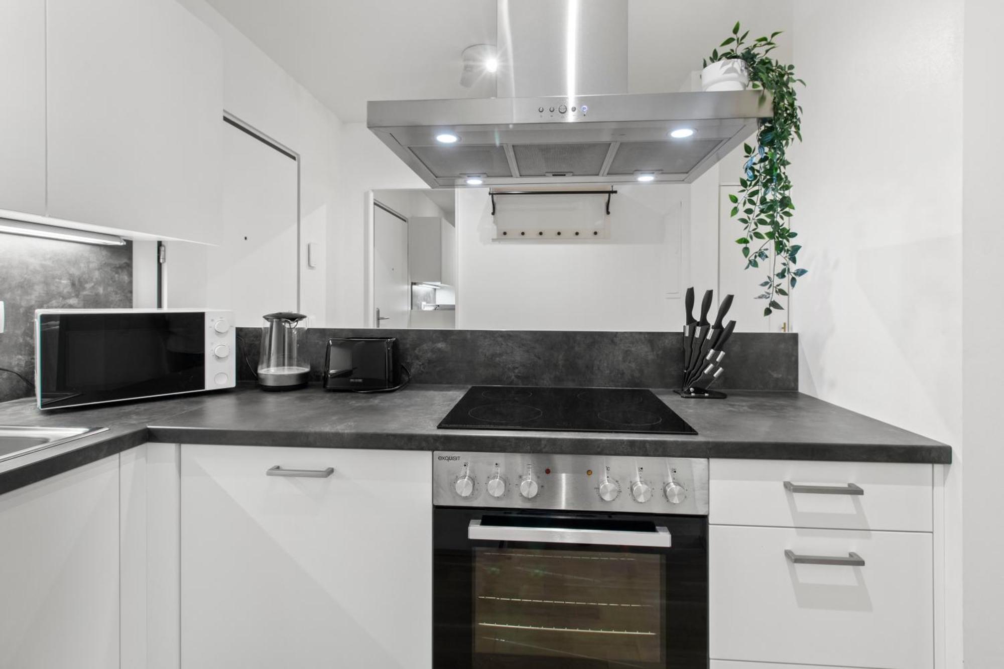 Balcony Apartment I 50 M² I Near City Center Wina Bagian luar foto
