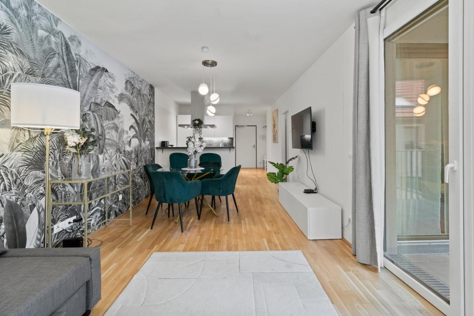 Balcony Apartment I 50 M² I Near City Center Wina Bagian luar foto